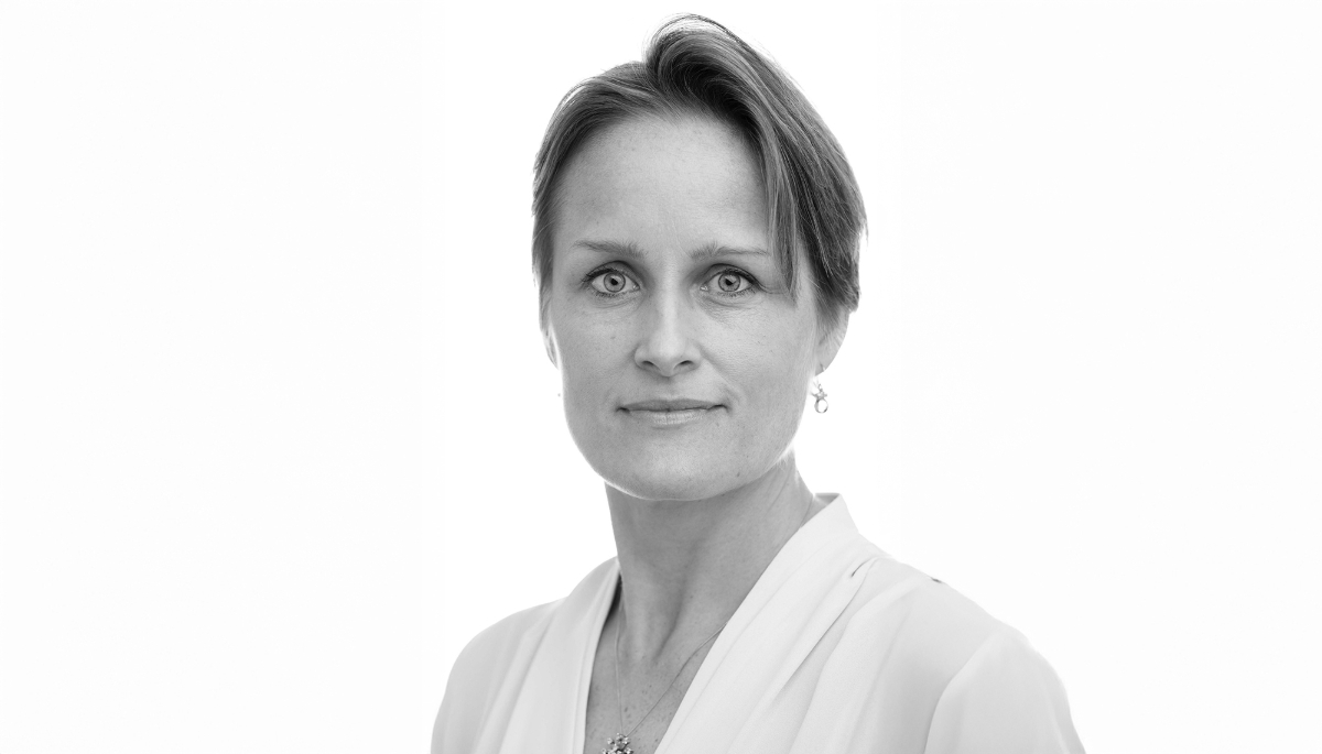 Royal Approval: How MI6’s Historic New Female Chief Signals a Modern Monarchy’s Evolving Role
